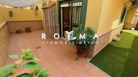 Foto 2 de Casa adosada en venta en Avenida de Europa, Montequinto