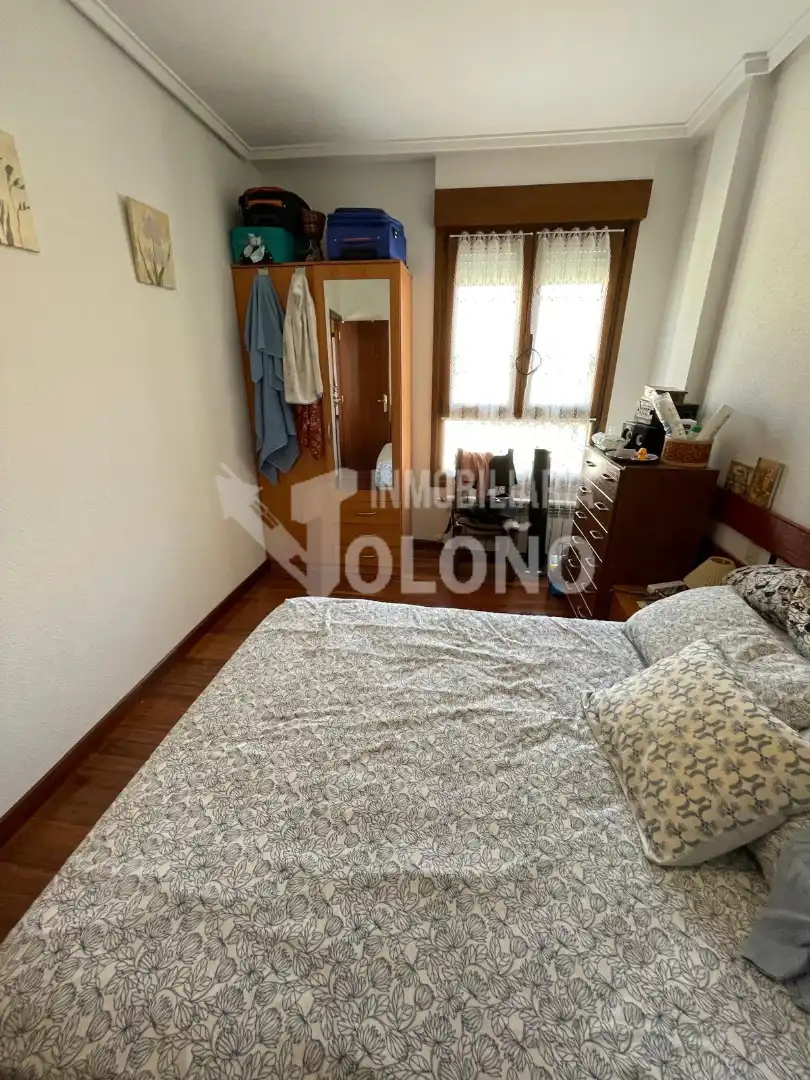 Dormitori de Casa o xalet en venda en Rodezno amb Calefacció, Jardí privat i Parquet
