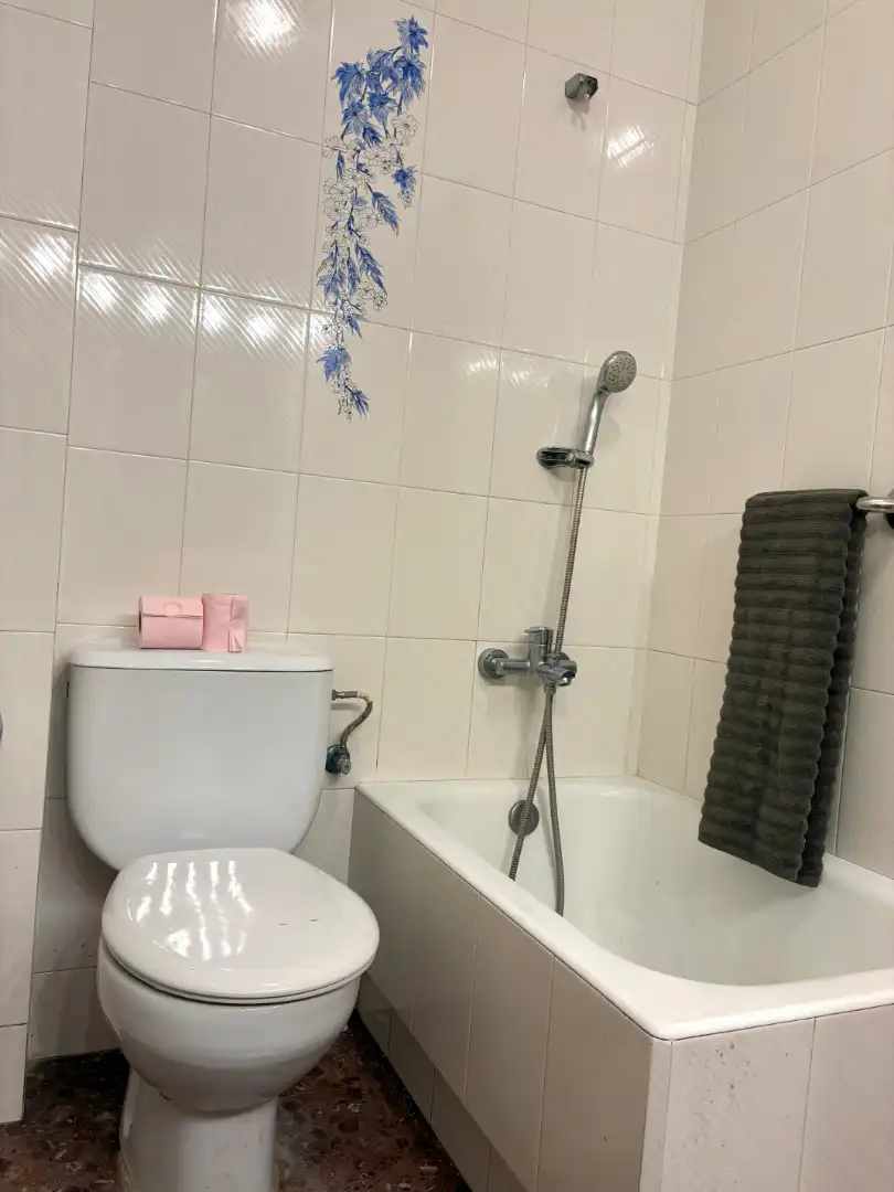 Bany de Pis en venda en Terrassa amb Aire condicionat, Calefacció i Balcó