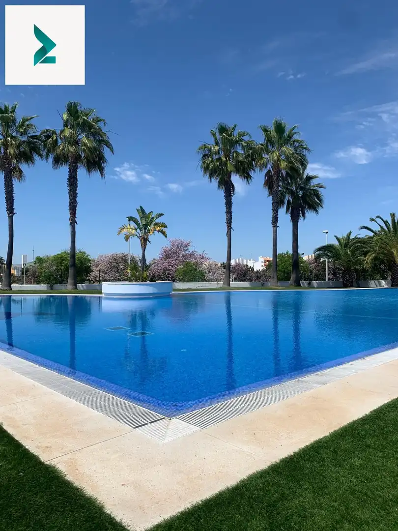 Piscina de Planta baja en venta en Ayamonte con Aire acondicionado, Calefacción y Jardín privado