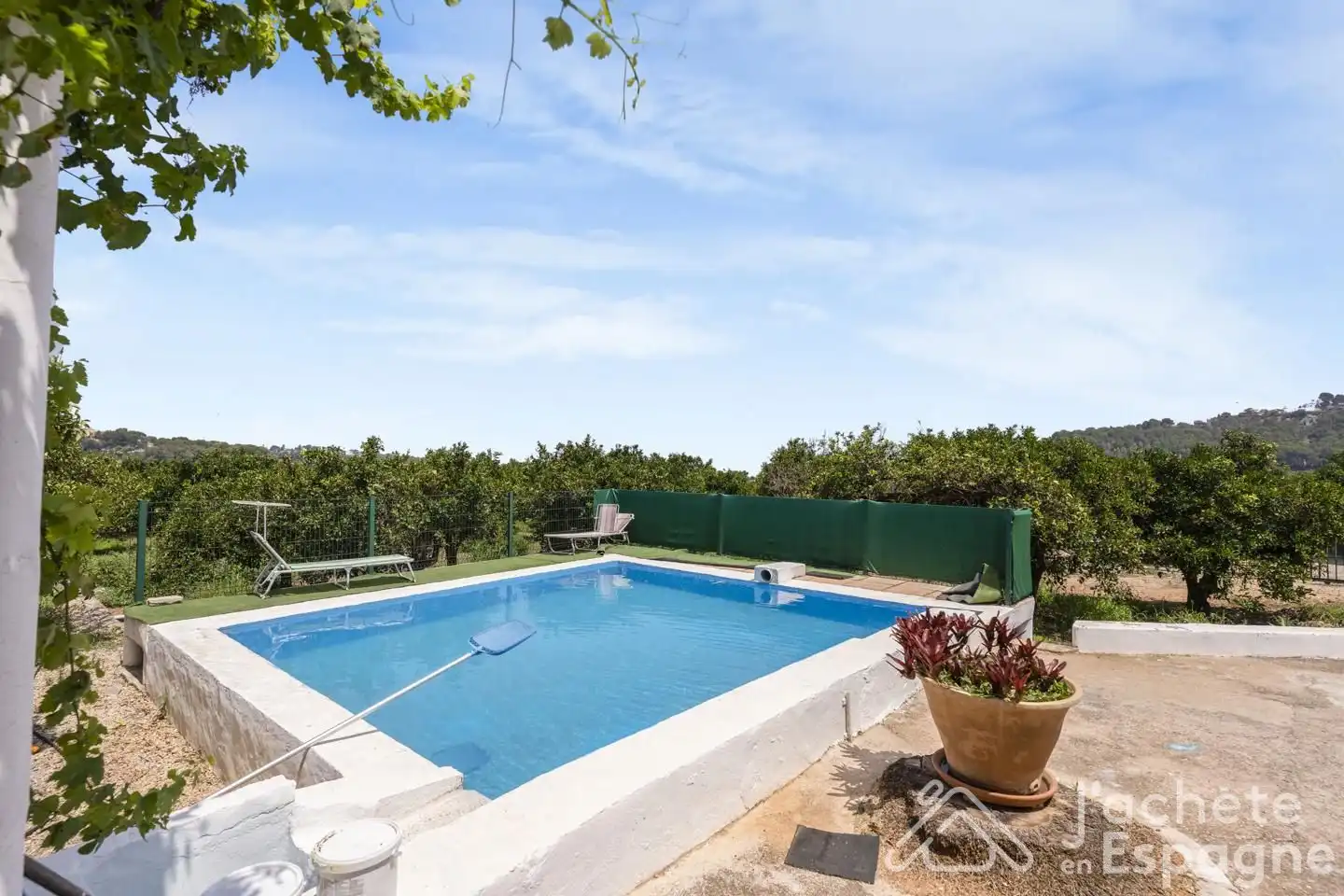 Country house with pool for sale in Plaça Poligono 13, imagen 22