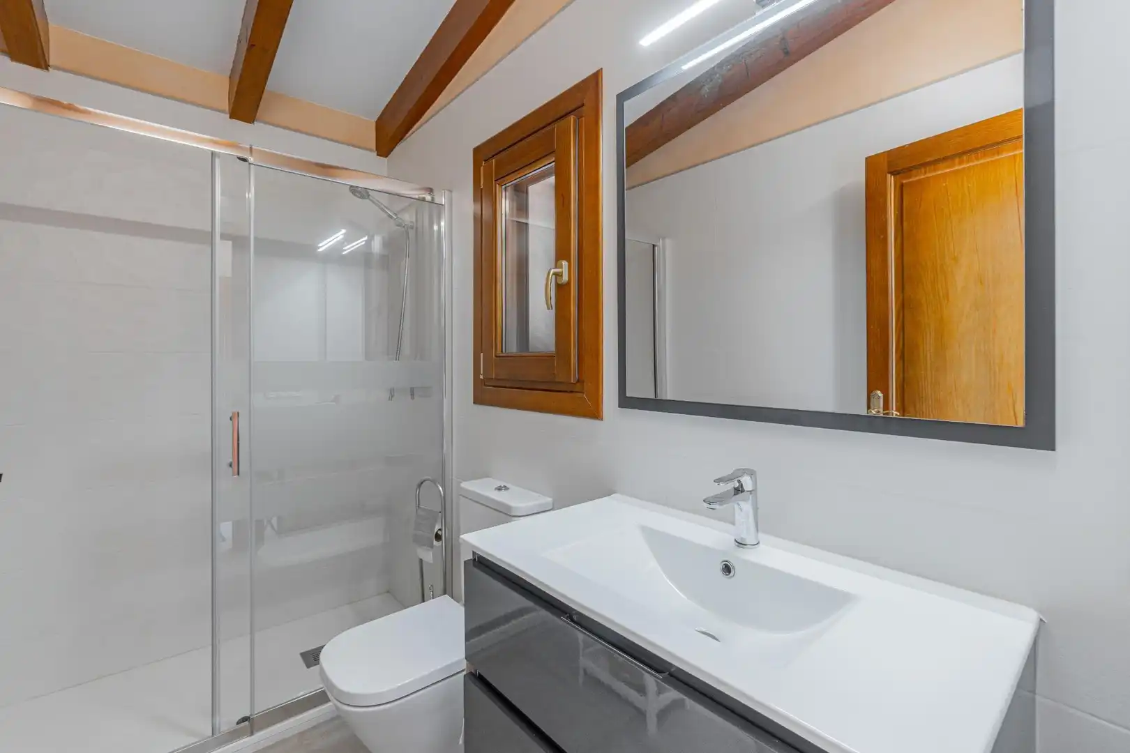 Bathroom of Country homes for sale in Inca  with Air Conditioner, Heating and Private garden