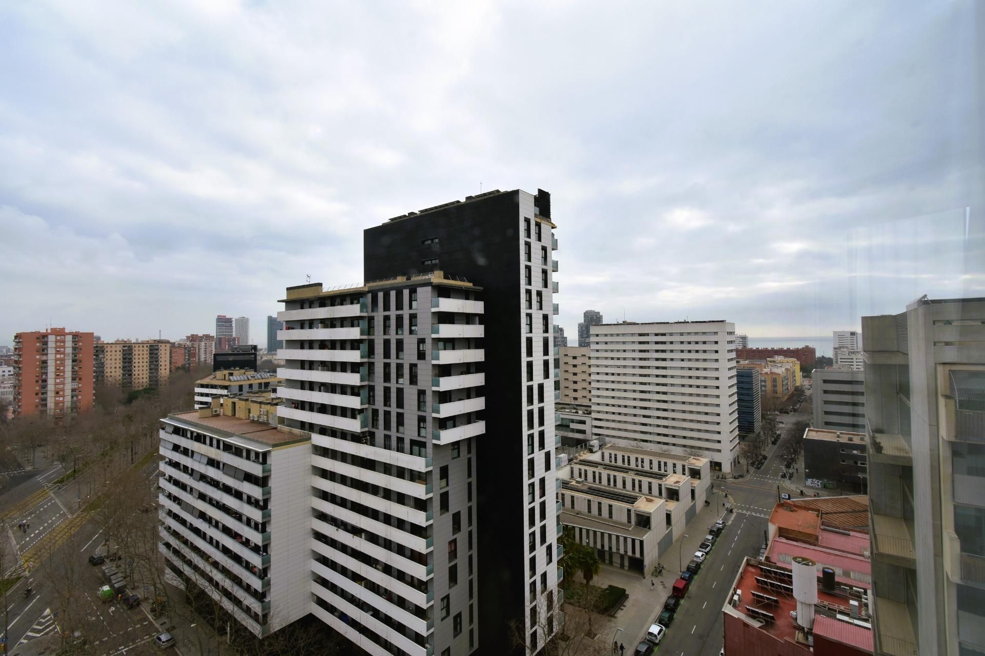Exterior view of Flat for sale in  Barcelona Capital  with Air Conditioner and Heating