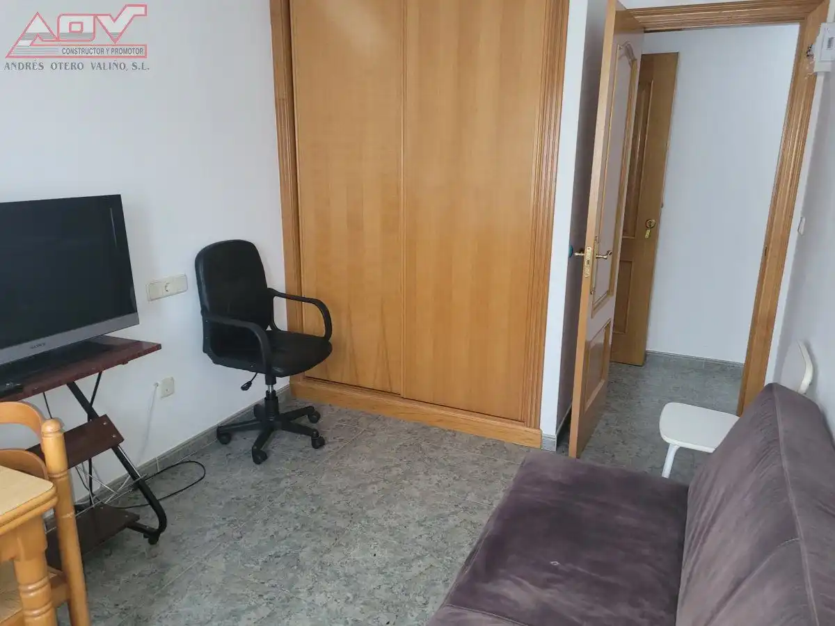 Habitación de Piso de alquiler en Ferrol con Aire acondicionado, Calefacción y Amueblado