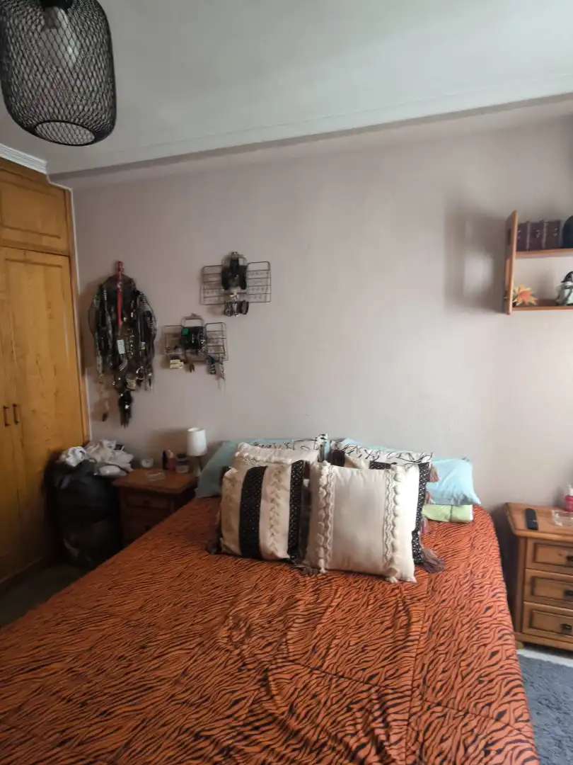Habitación de Ático en venta en Olmedo con Calefacción, Parquet y Terraza