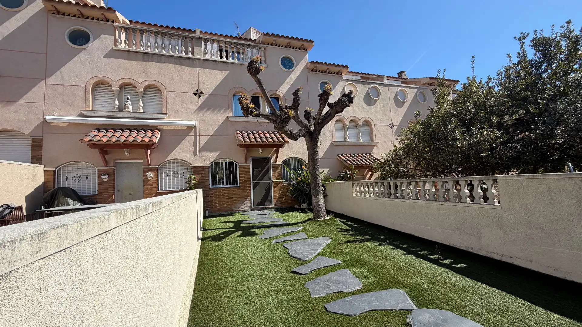 Jardín de Casa adosada en venta en El Vendrell con Calefacción, Jardín privado y Terraza