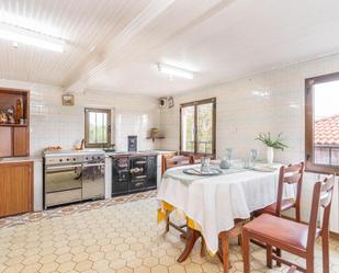 Cuina de Casa o xalet en venda en Valdés - Luarca amb Calefacció, Jardí privat i Terrassa