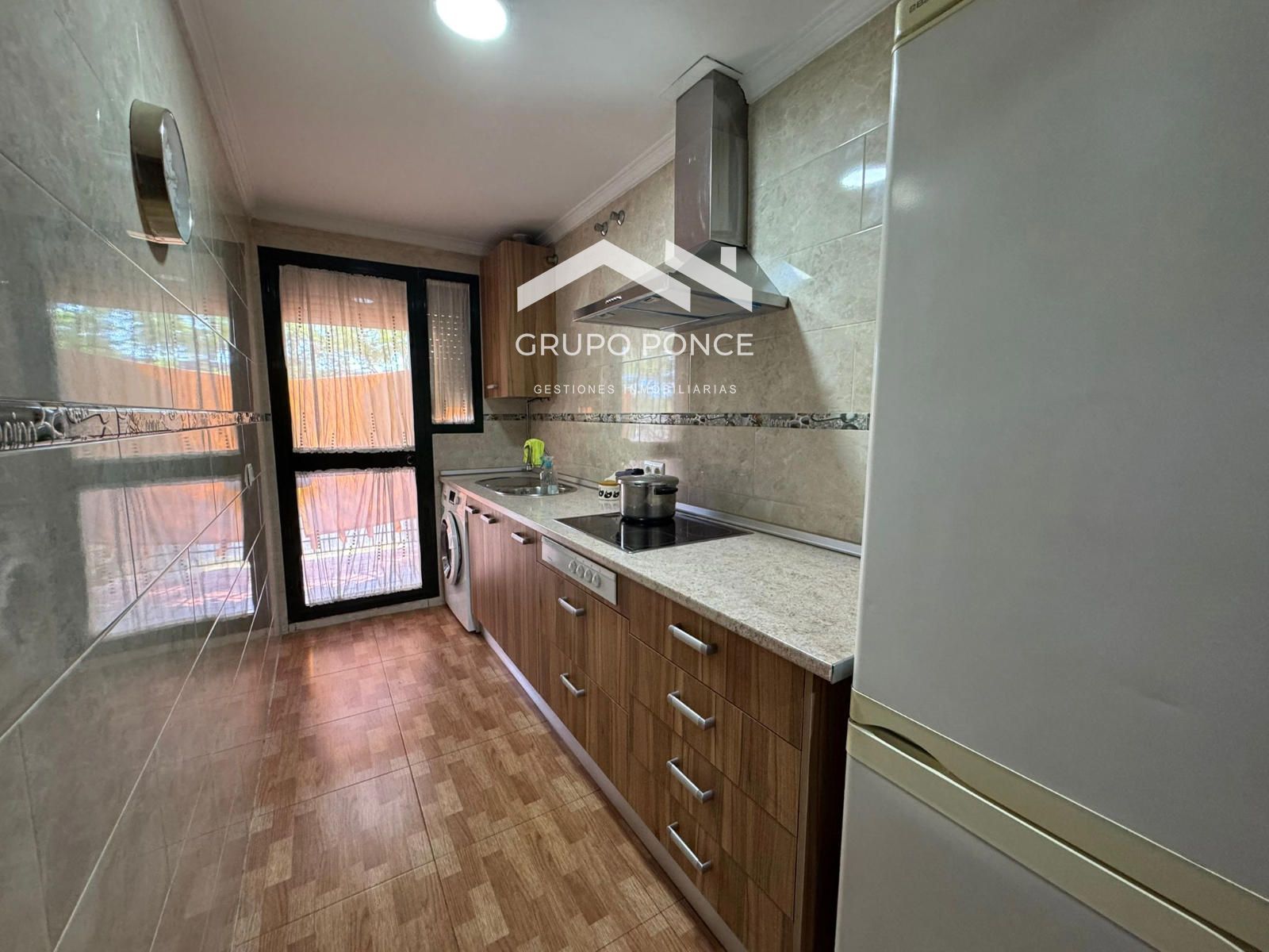 Kitchen of Flat for sale in Jerez de la Frontera  with Air Conditioner, Terrace and Storage room