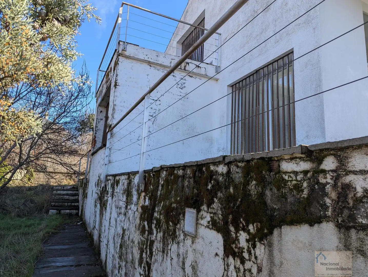 Vista exterior de Casa o chalet en venta en Becerril de la Sierra con Terraza, Trastero y Alarma