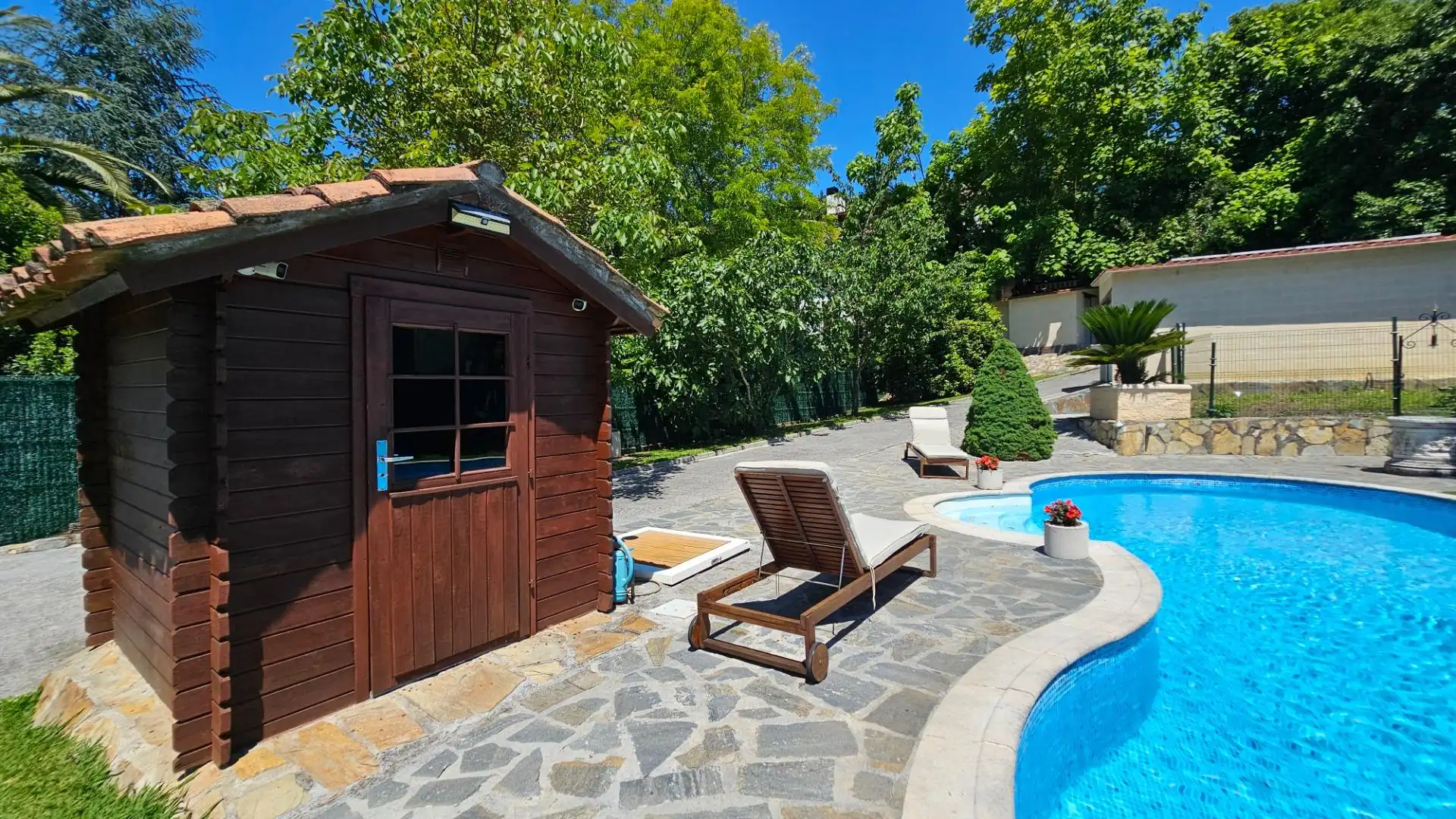 Piscina de Casa o xalet en venda en Güeñes amb Aire condicionat, Calefacció i Jardí privat