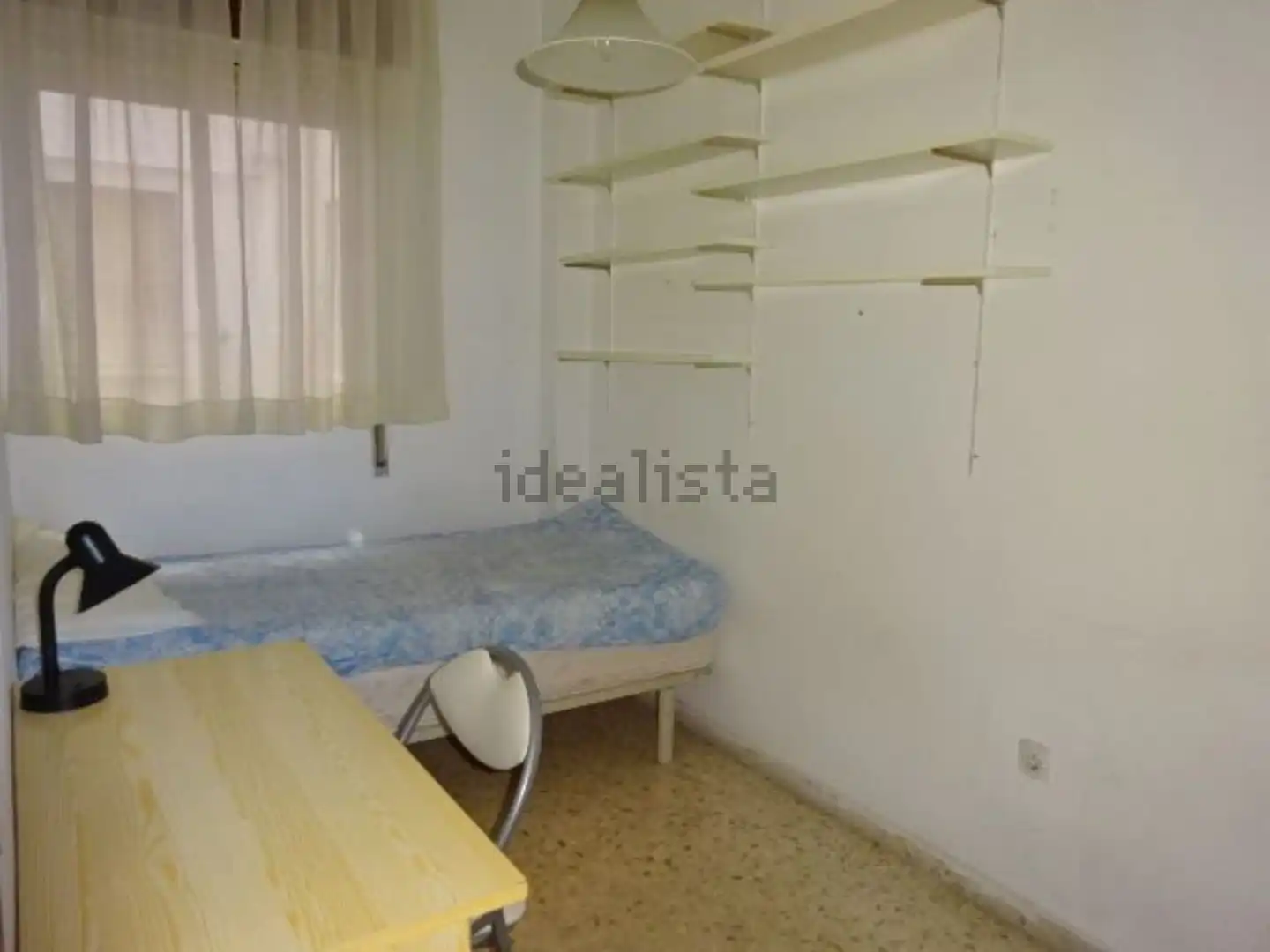 Bedroom of Flat for rent in Sevilla  with Air Conditioner, Terrace and Furnished