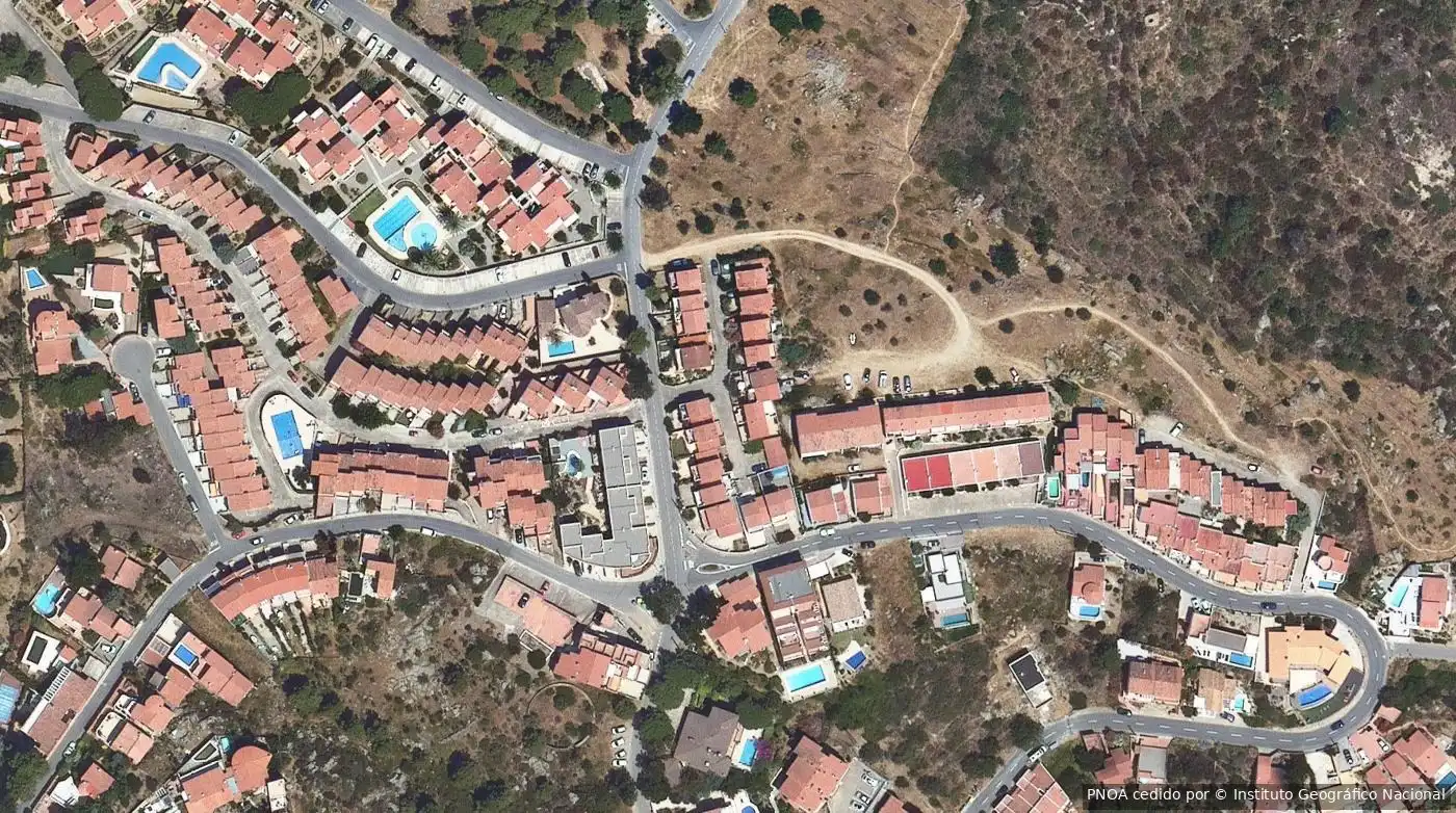 Local comercial en venta en Almadrava - Canyelles - Puig-Rom