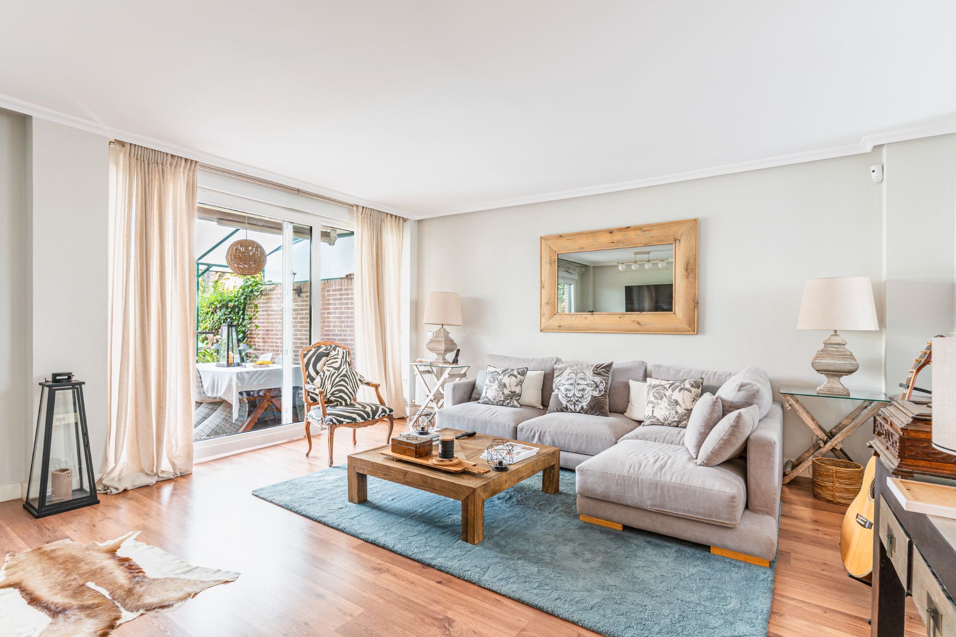 Living room of Single-family semi-detached for sale in Las Rozas de Madrid  with Air Conditioner, Heating and Private garden