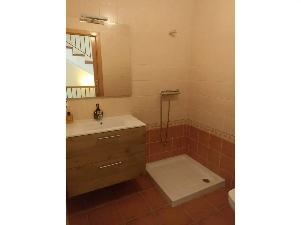 Bany de Casa adosada en venda en Vallfogona de Ripollès amb Calefacció, Jardí privat i Terrassa