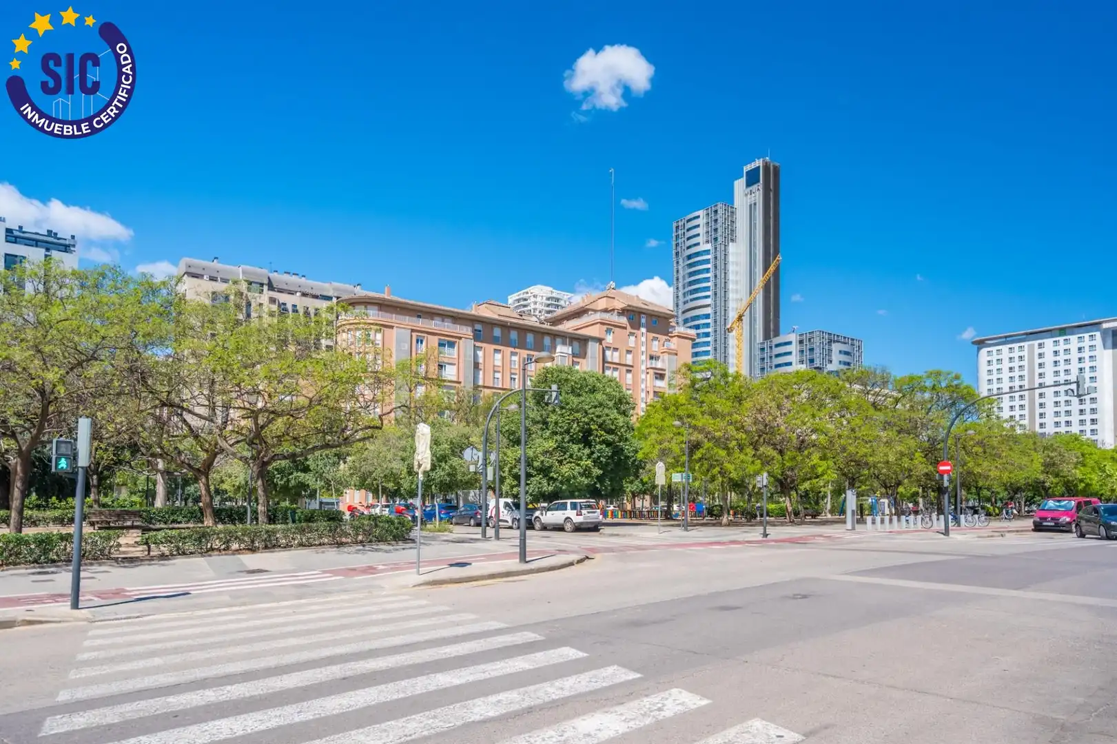 Außenansicht von Wohnung zum Verkauf in Valencia mit Klimaanlage, Heizung und Terrasse