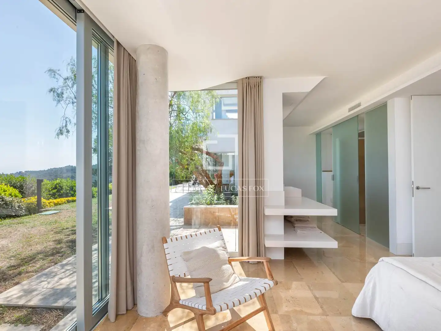 Sala d'estar de Casa o xalet en venda en Begur amb Aire condicionat, Jardí privat i Terrassa