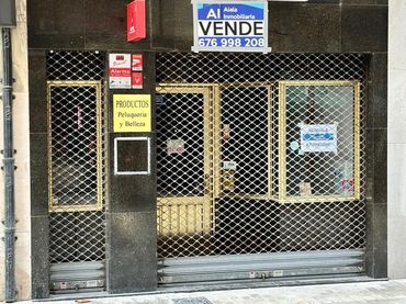 Locale commerciale in affitto a Laudio / Llodio