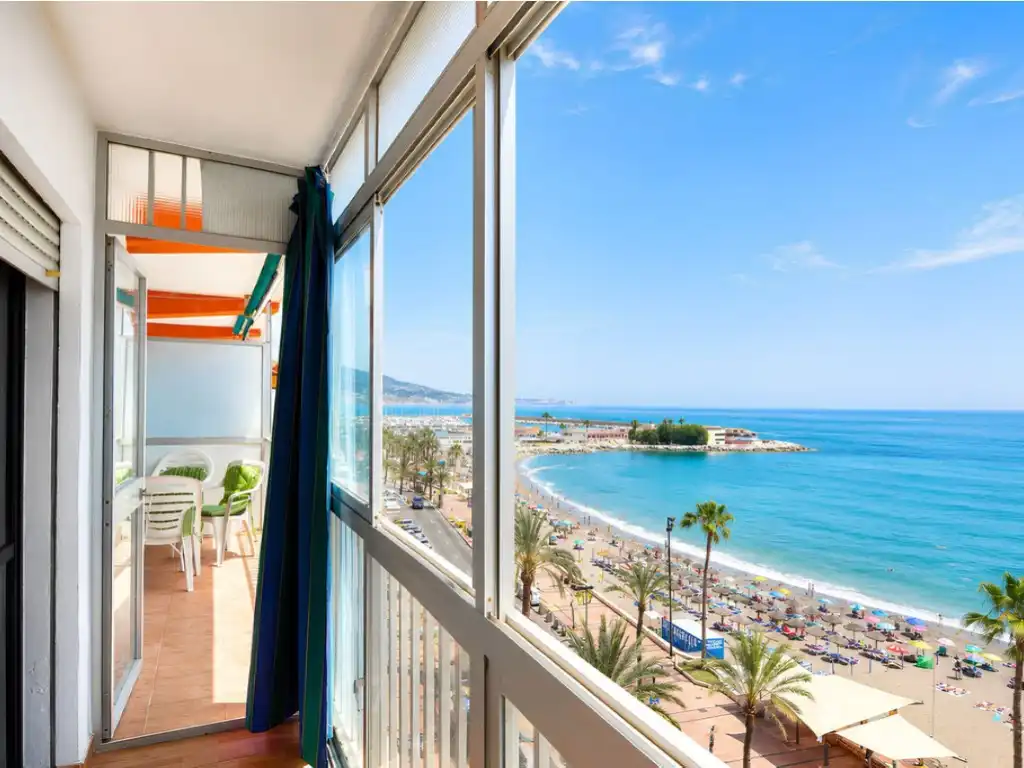 Habitación de Piso en venta en Fuengirola con Aire acondicionado, Terraza y Amueblado