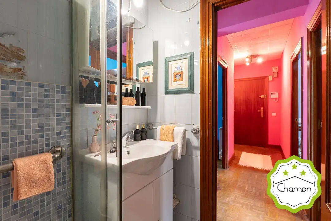 Baño de Piso en venta en Bilbao  con Calefacción, Amueblado y Balcón