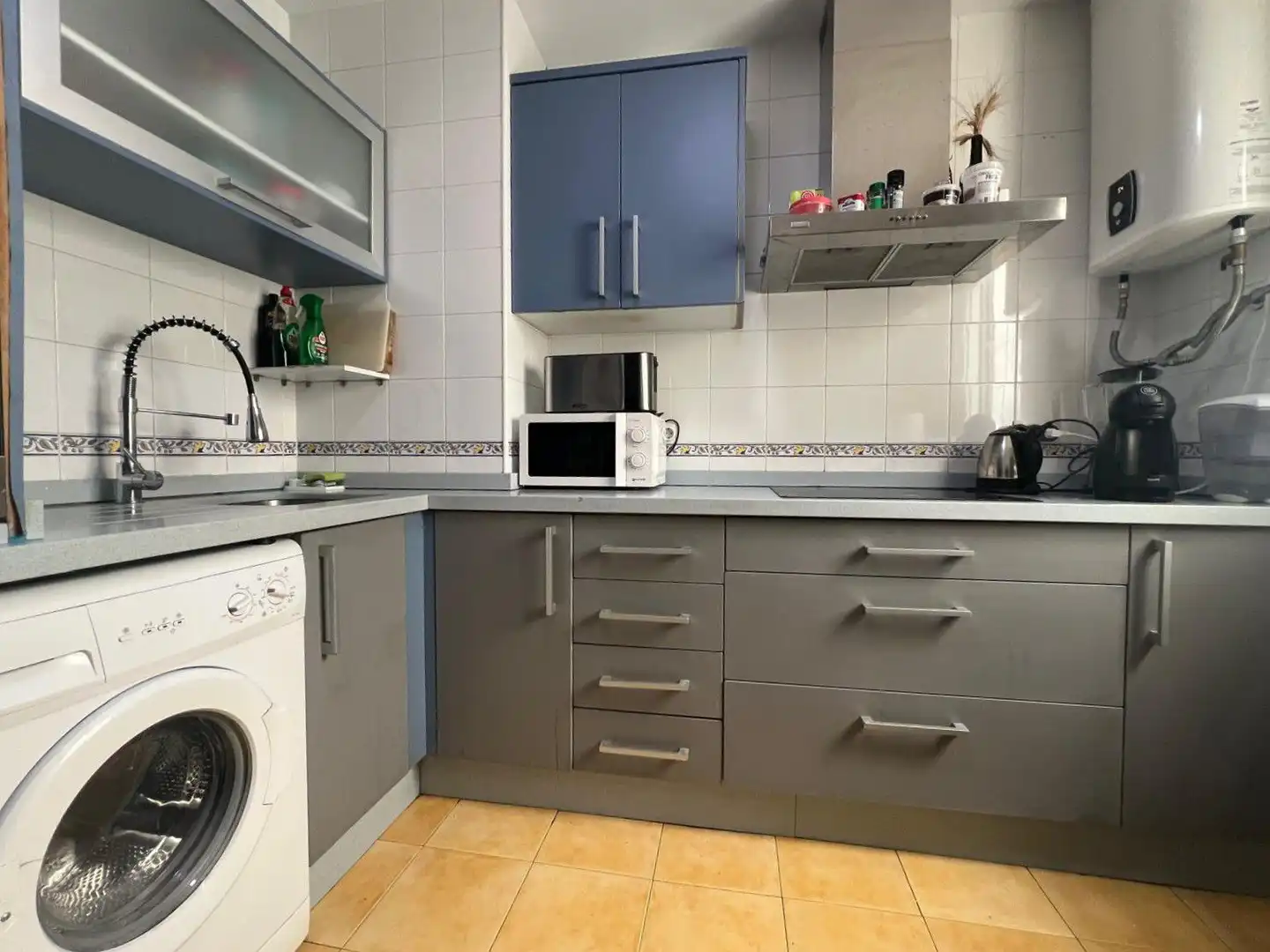 Cocina de Piso en venta en Los Palacios y Villafranca con Aire acondicionado y Terraza