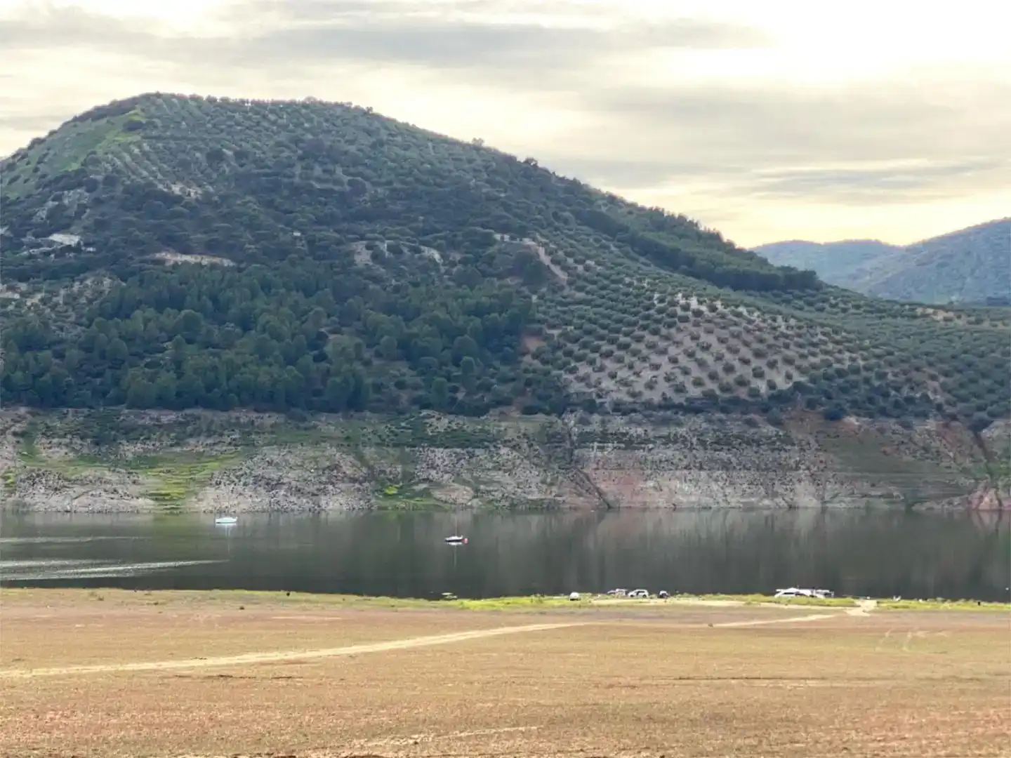 Vista exterior de Dúplex en venda en Iznájar amb Aire condicionat, Moblat i Forn