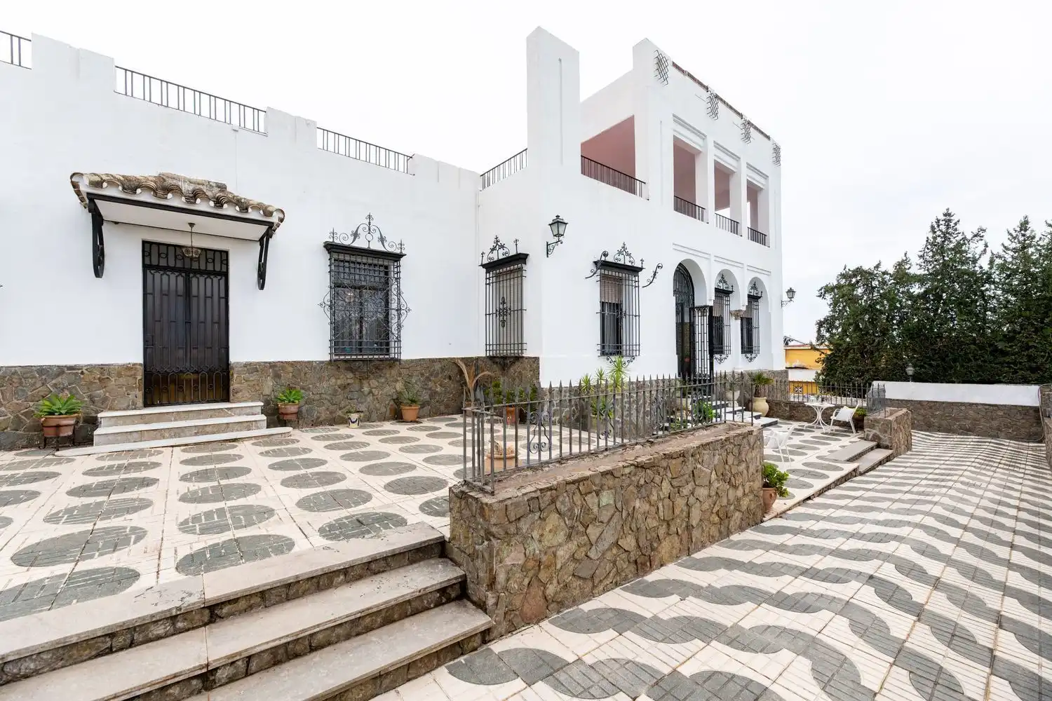 Exterior view of Houses for sale in Córdoba  with Air Conditioner, Private garden and Terrace