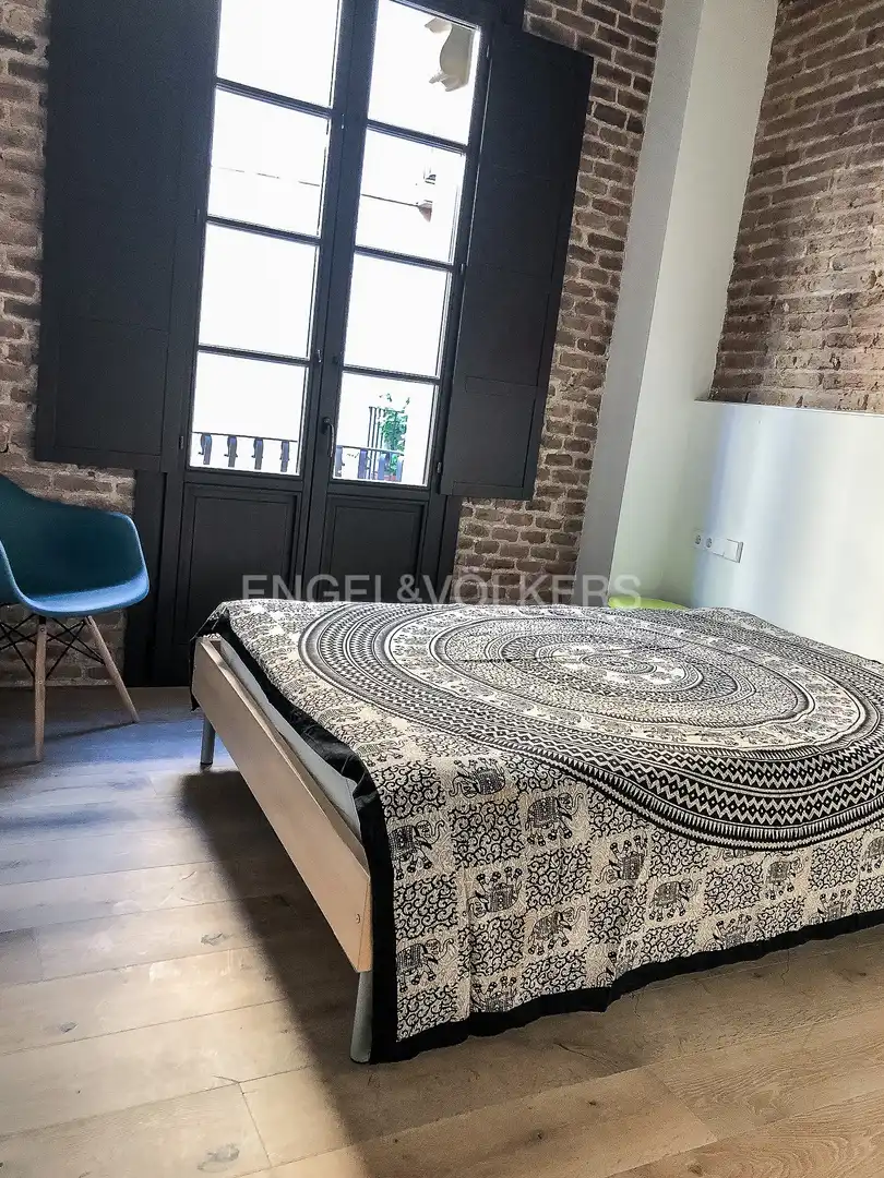 Schlafzimmer von Wohnung zum Verkauf in Barcelona mit Klimaanlage, Heizung und Privatgarten