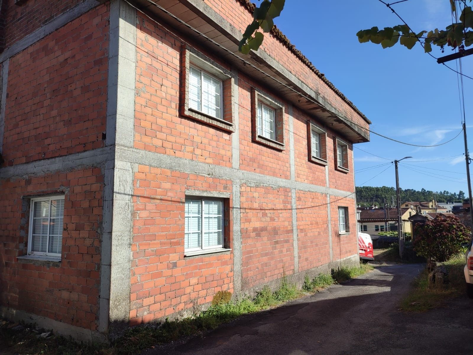 Exterior view of Building for sale in Teo