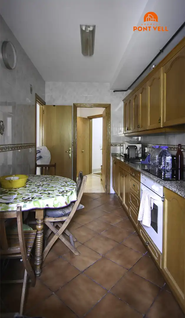 Cuina de Pis en venda en La Bisbal d'Empordà amb Terrassa i Traster