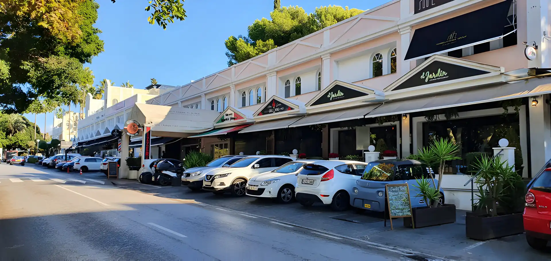 Außenansicht von Wohnungen zum Verkauf in Almería mit Klimaanlage, Terrasse und Schwimmbad