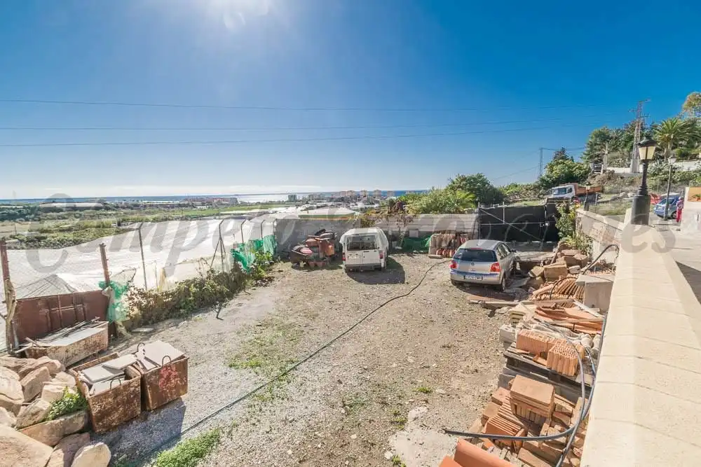 Terreno residenziale in vendita a Urbanización Santa Rosa
