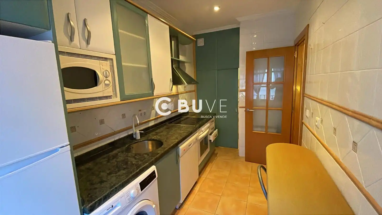 Cocina de Piso de alquiler en Valladolid con Calefacción, Terraza y Amueblado