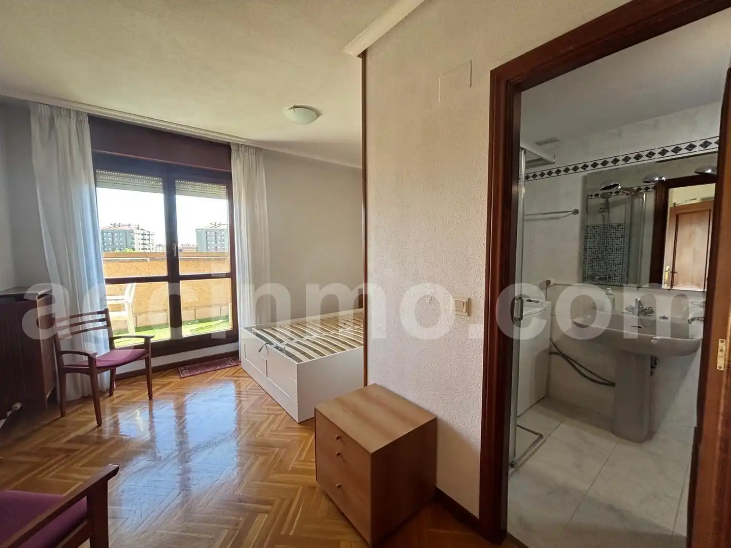 Wohnung zur Miete in Calle MORENA, Girón