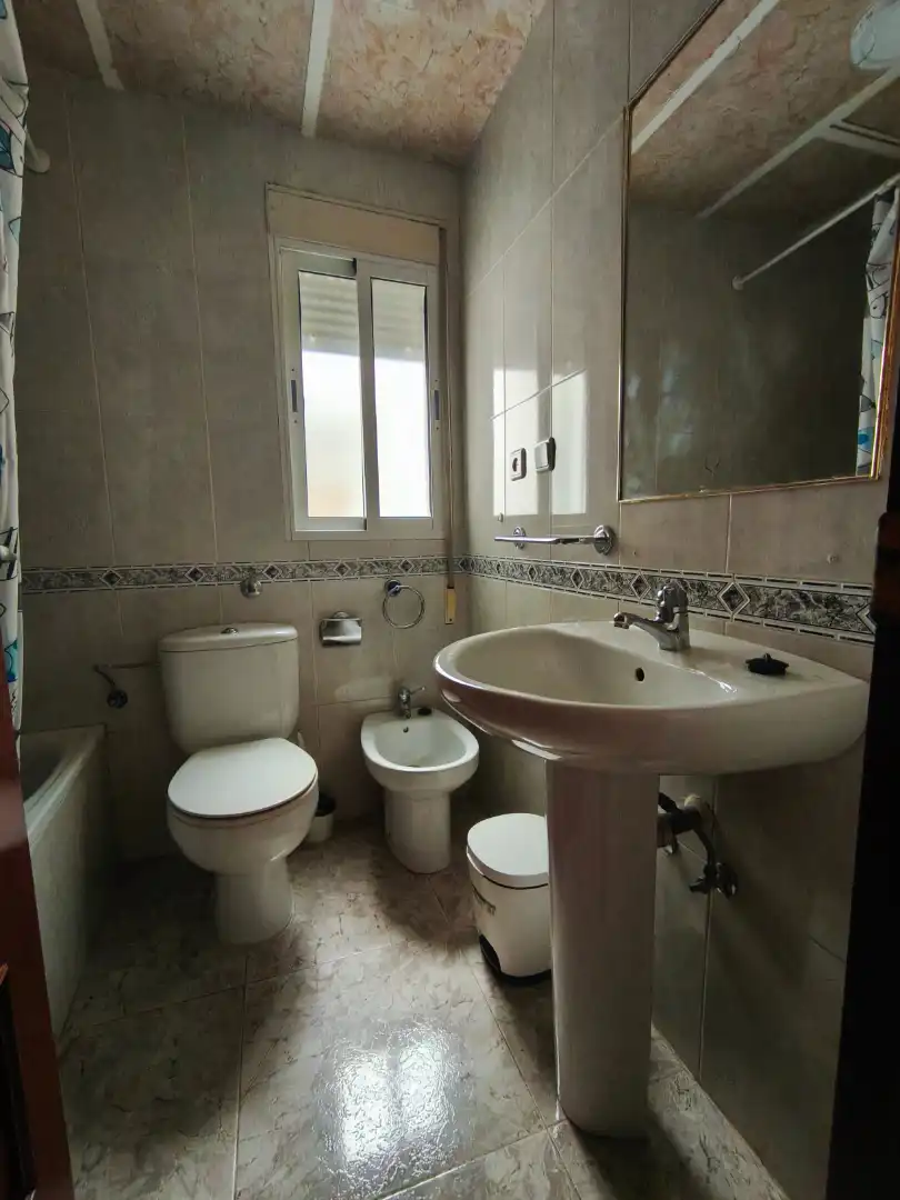 Flat with lift to rent in Calle Músico Ziryab, imagen 5