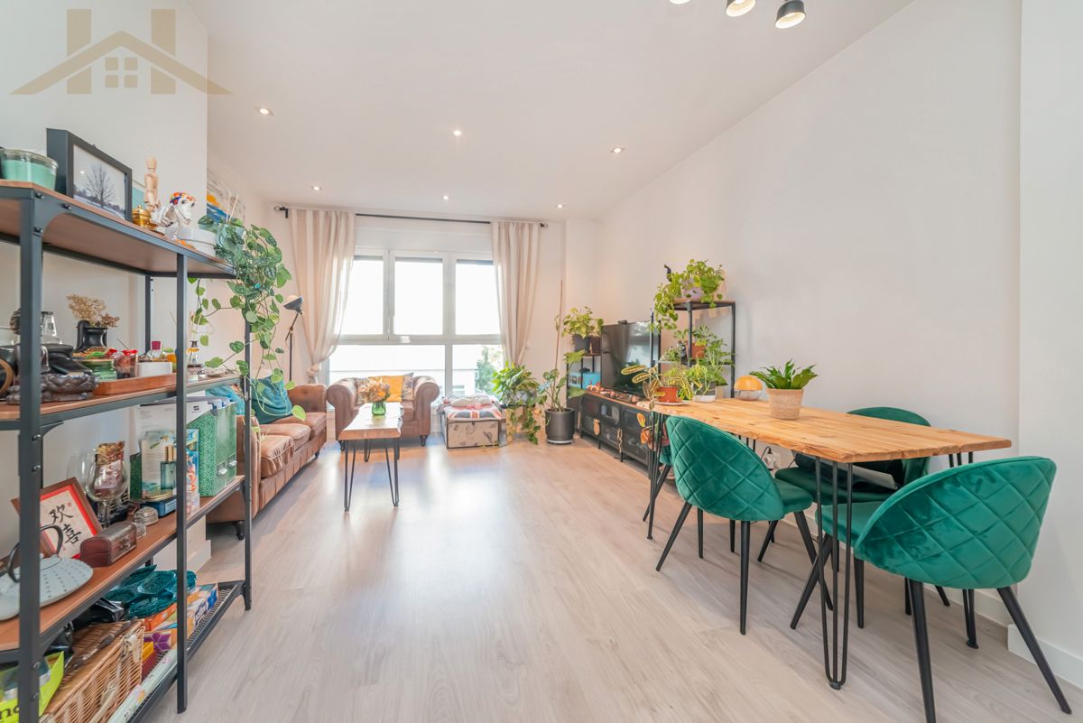 Sala d'estar de Pis en venda en Móstoles amb Aire condicionat, Calefacció i Traster