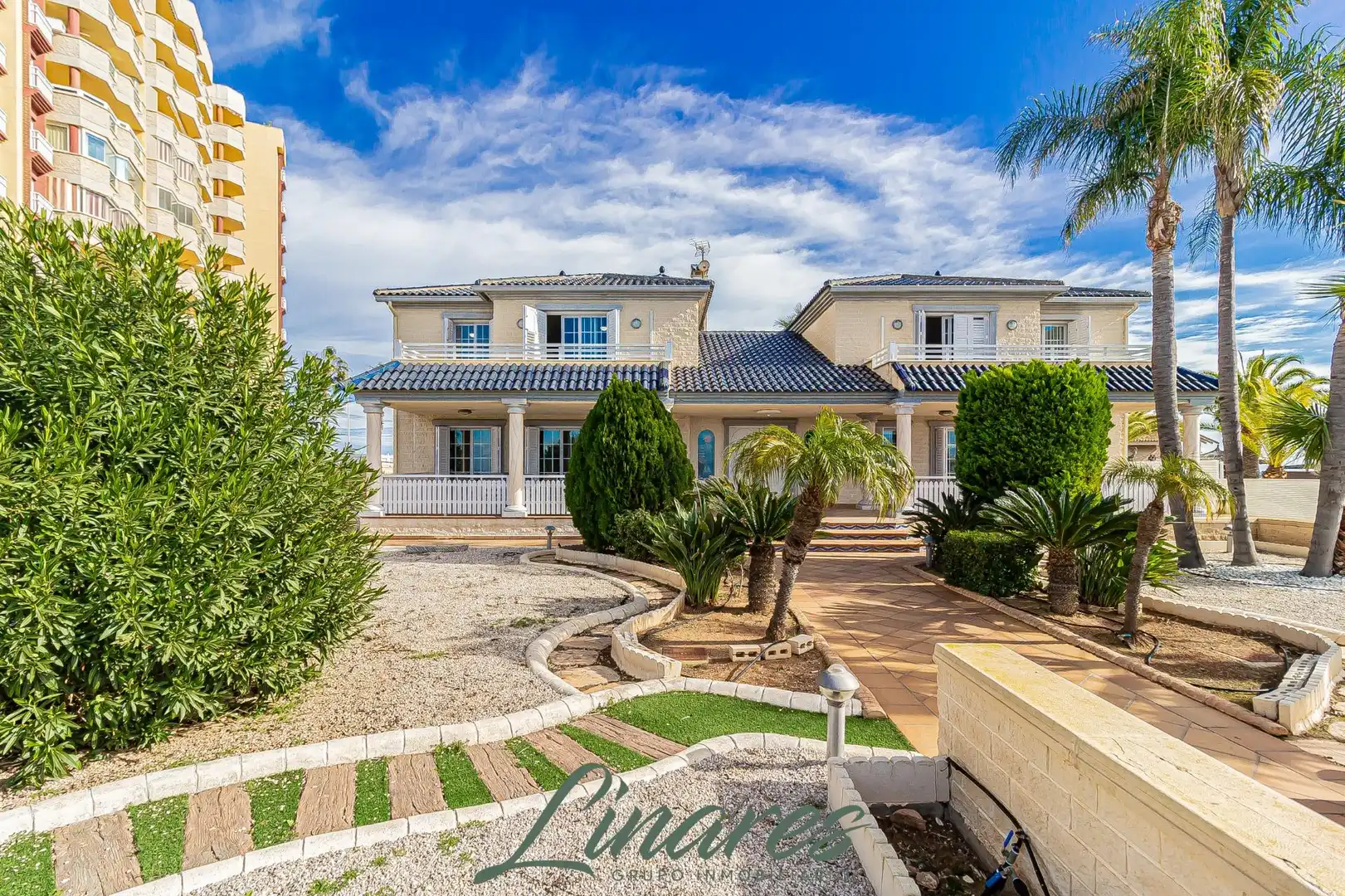 Exterior view of Houses for sale in La Manga del Mar Menor  with Private garden, Swimming Pool and Jacuzzi