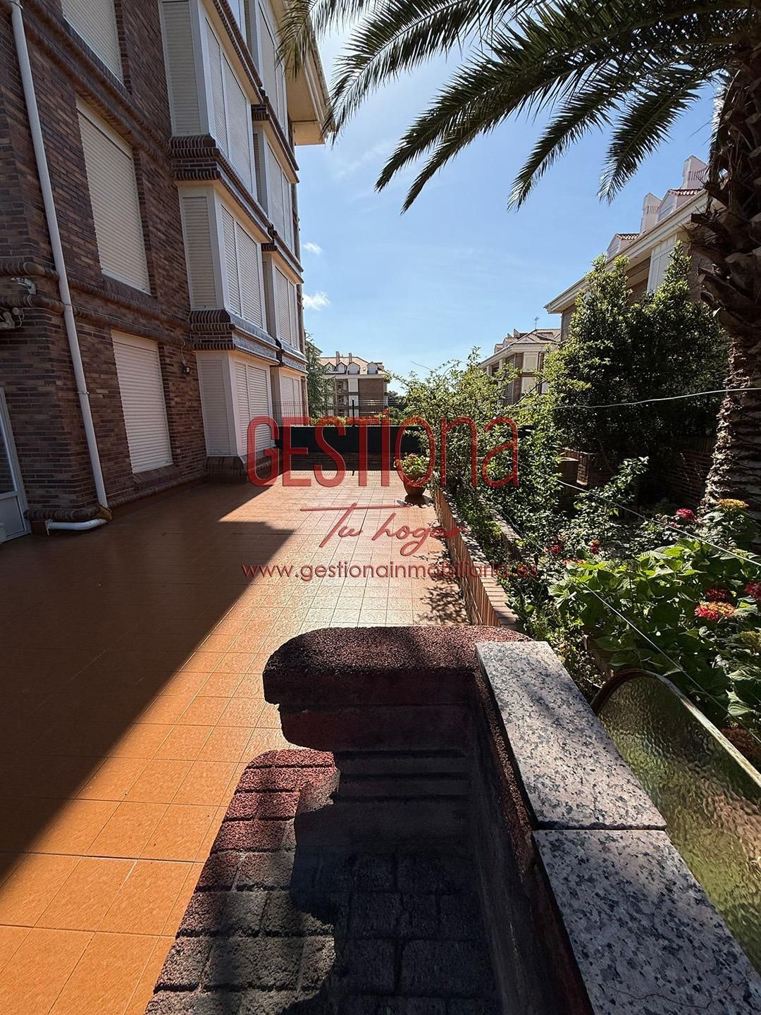 Exterior view of Planta baja for sale in Noja  with Heating, Private garden and Terrace