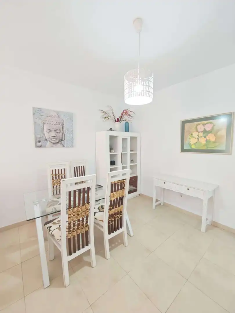 Comedor de Planta baja en venta en Vélez-Málaga con Terraza, Piscina y Amueblado
