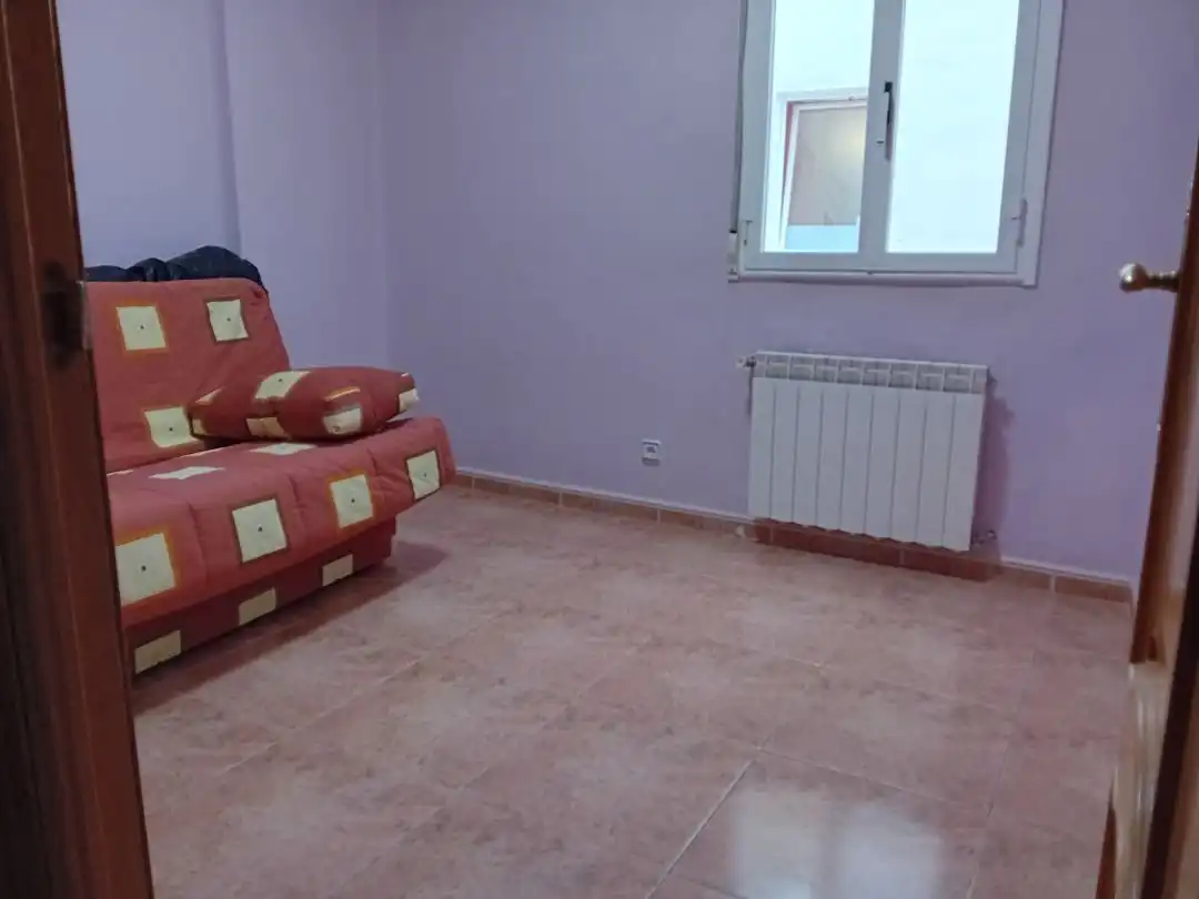 Flat for rent in Calle Miguel Villanueva, Gran Via