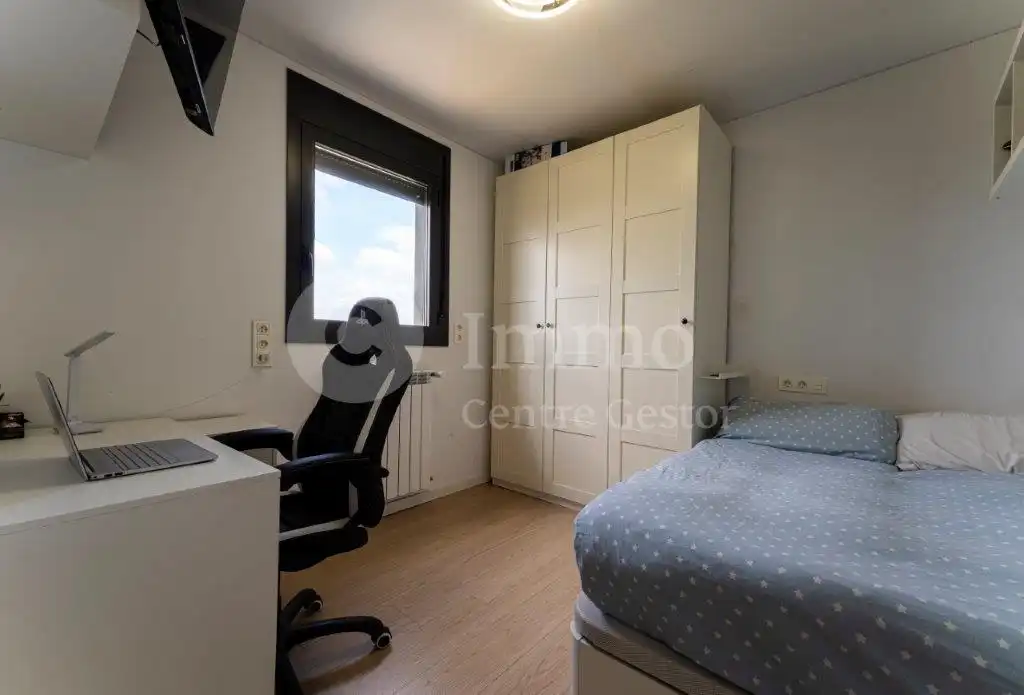 Habitación de Ático en venta en Lleida con Aire acondicionado, Calefacción y Parquet