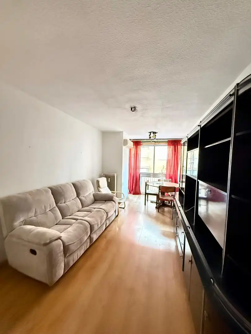 Sala d'estar de Pis en venda en Madrid amb Aire condicionat, Calefacció i Terrassa