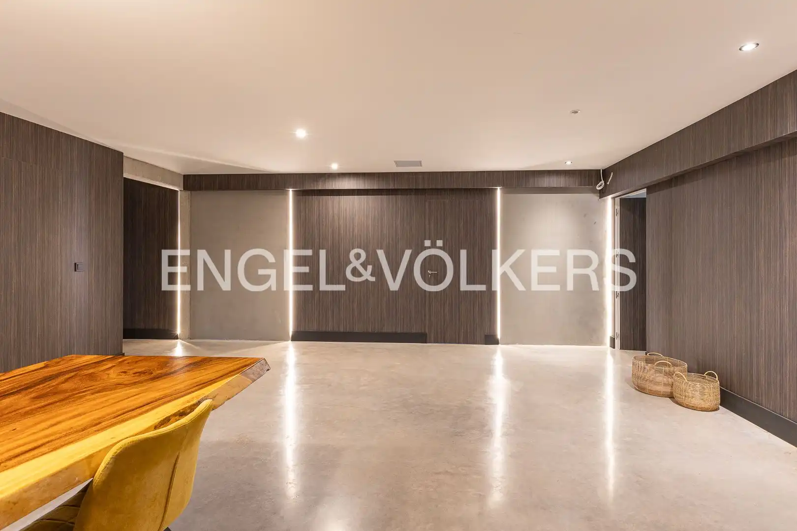 Study for rent in Club de Golf