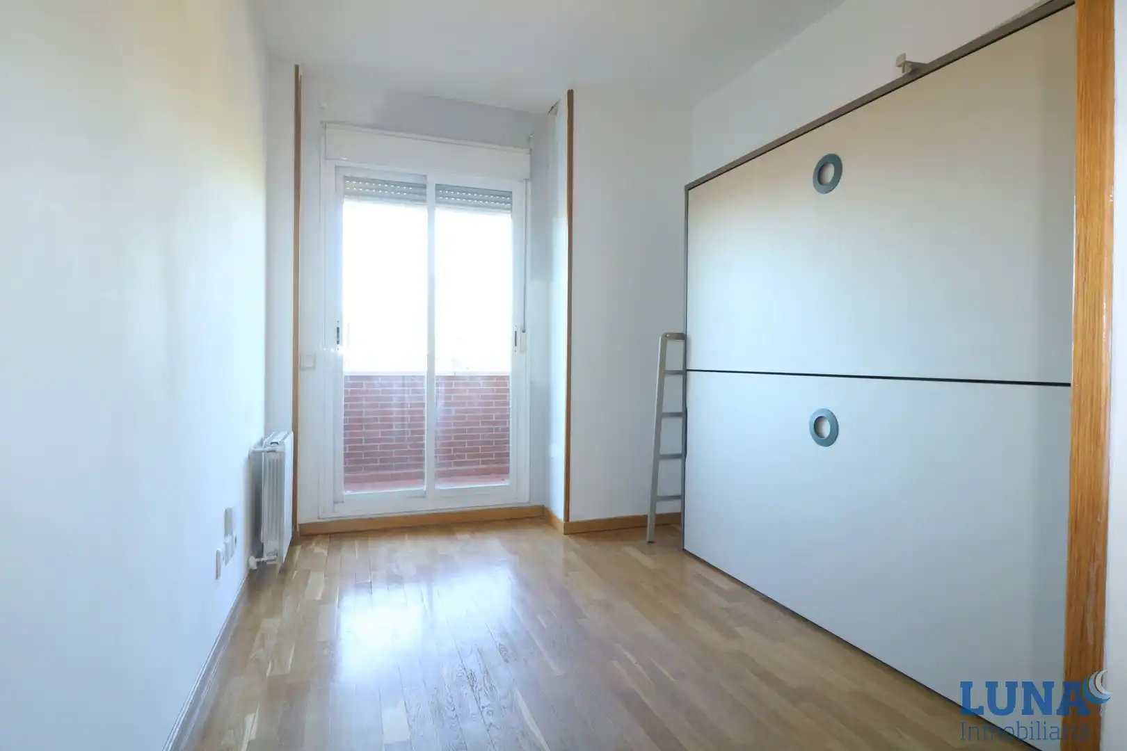 Schlafzimmer von Dachboden zum Verkauf in Pozuelo de Alarcón mit Klimaanlage, Heizung und Parkett