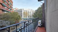 Exterior view of Flat for sale in  Barcelona Capital  with Air Conditioner, Parquet flooring and Oven