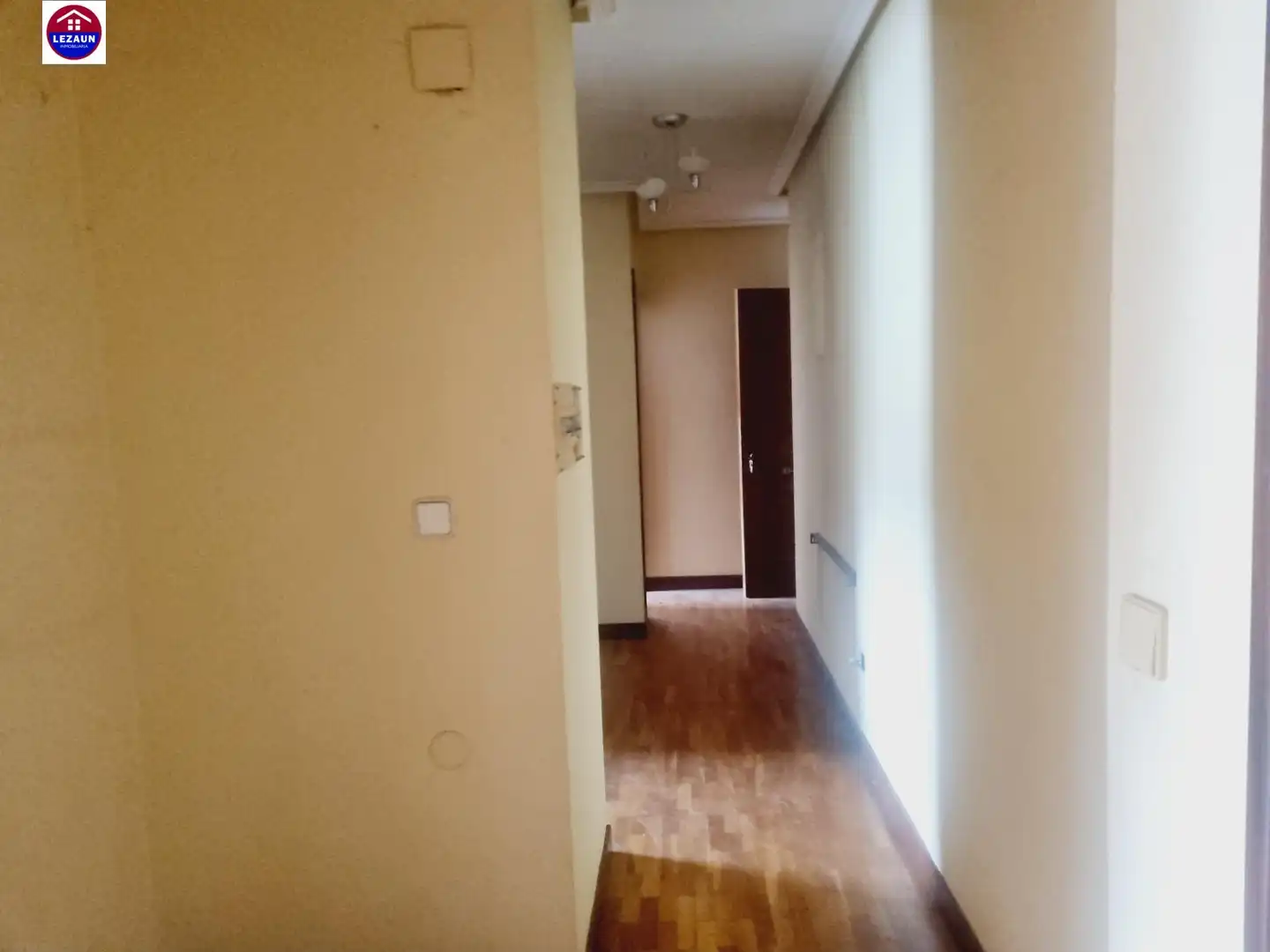 Edificio en venta en Andosilla
