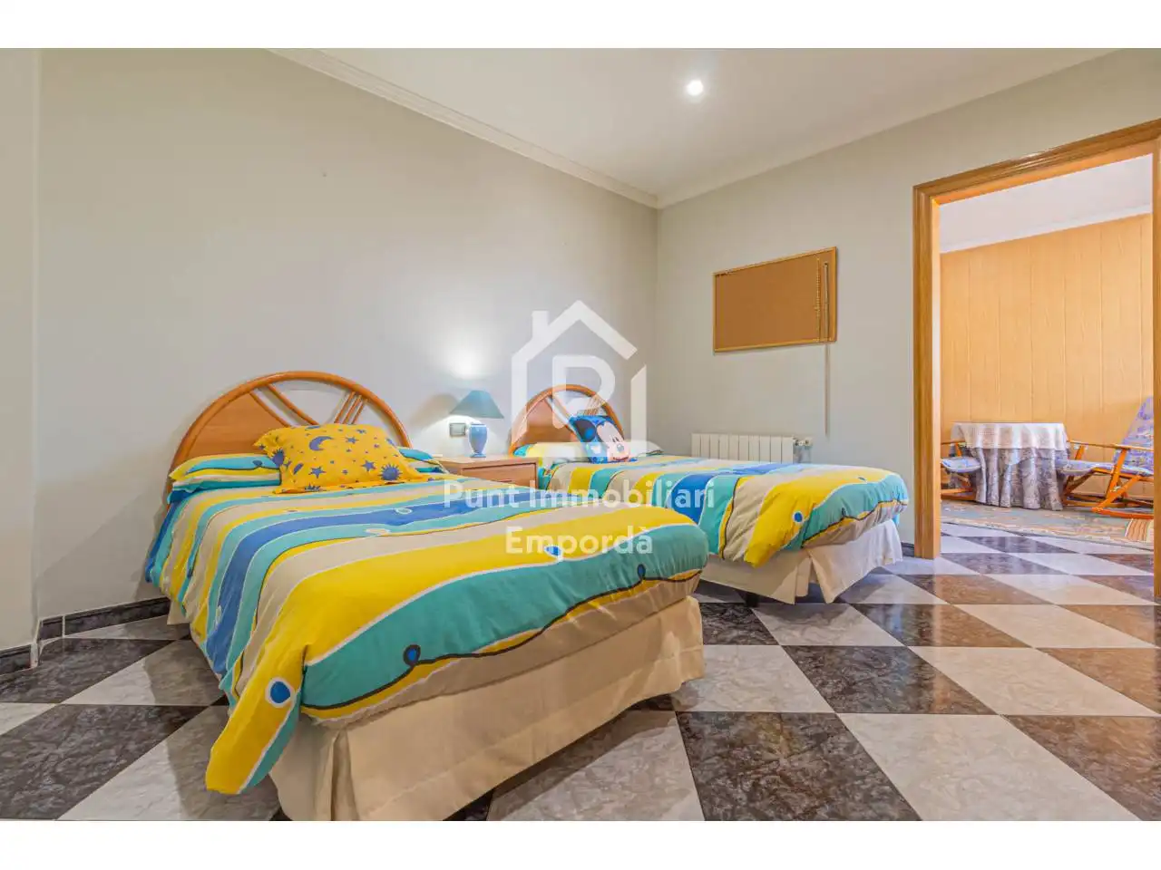 Habitación de Dúplex en venta en Figueres con Terraza