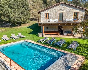 Piscina de Finca rústica en venda en Montagut i Oix amb Jardí privat, Terrassa i Piscina