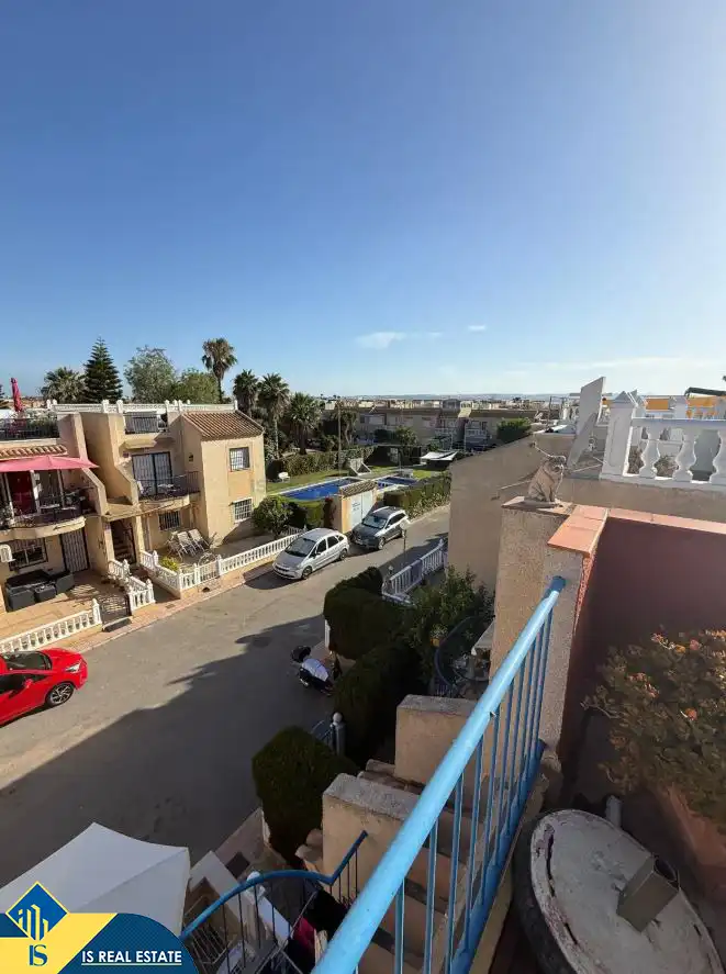 Bungalow con piscina en venta en Zona Carrefour - Urbanizaciones, imagen 9