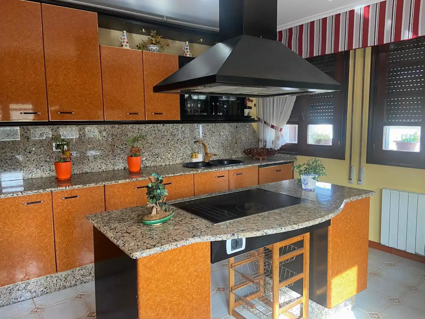 Cuina de Casa o xalet en venda en Moaña amb Moblat