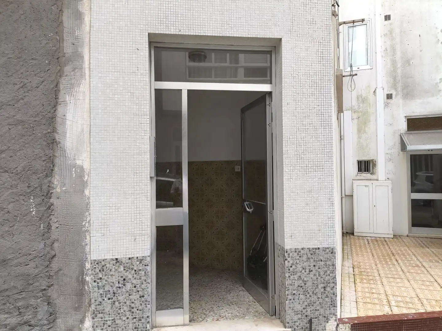 Piso en venta en Ponteceso con Amueblado y Balcón